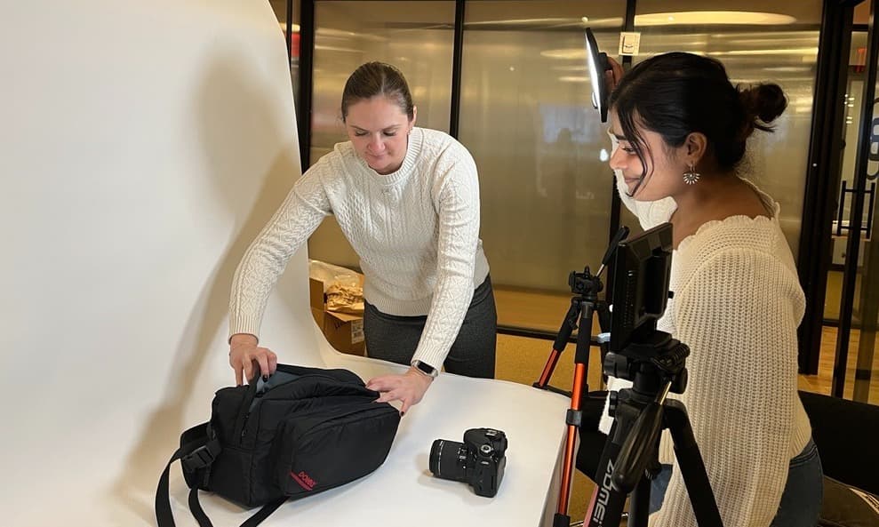 HEEDGROUP team on a product shoot